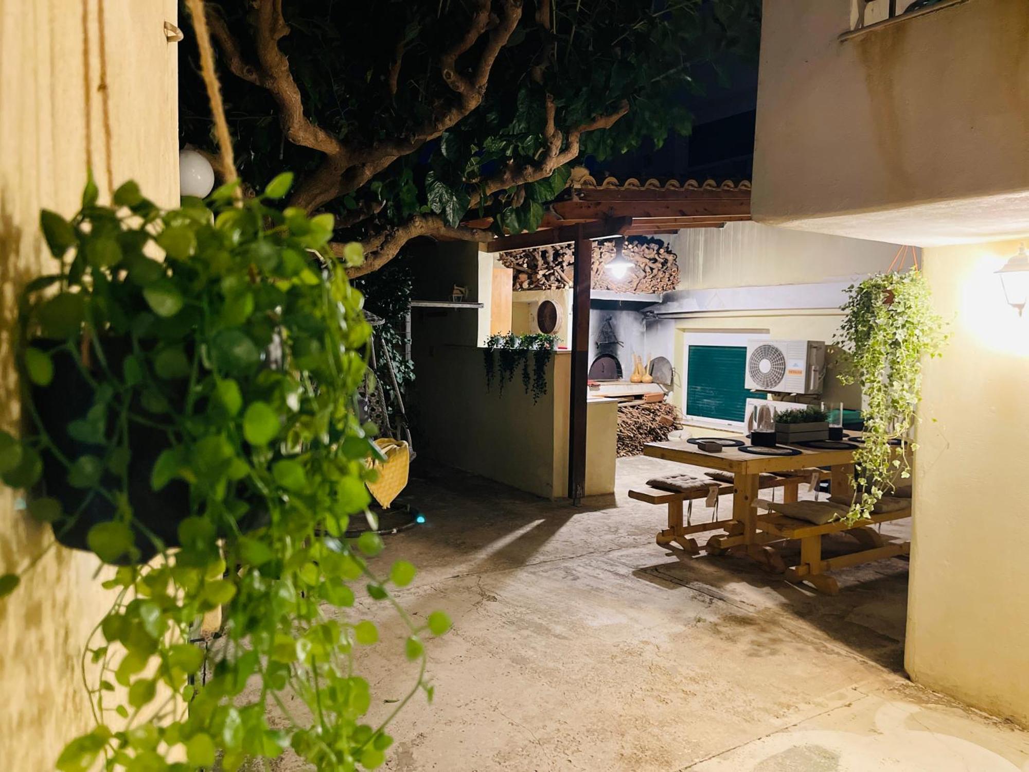 Airport Cottage House 아르테미다 외부 사진