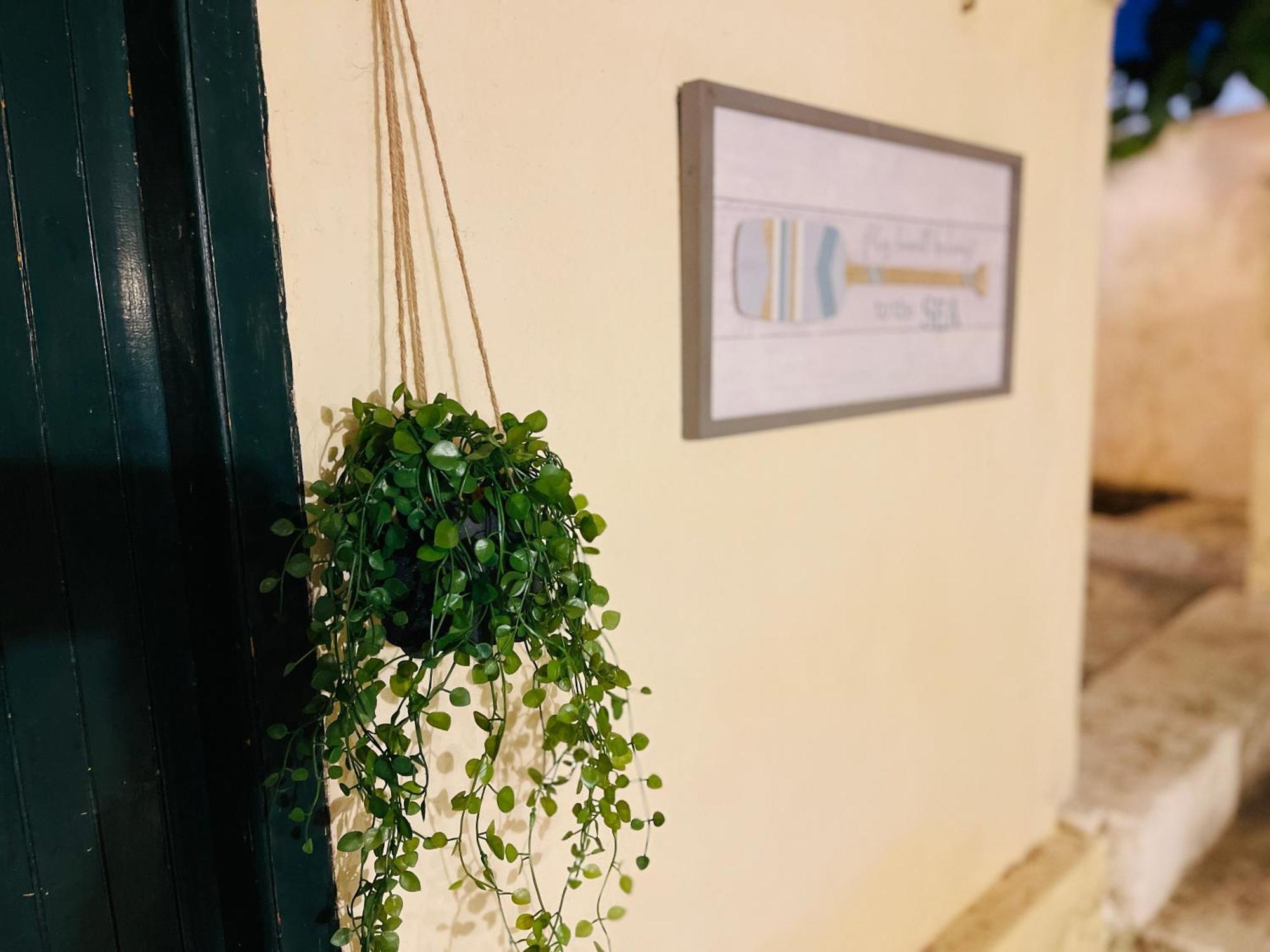 Airport Cottage House 아르테미다 외부 사진
