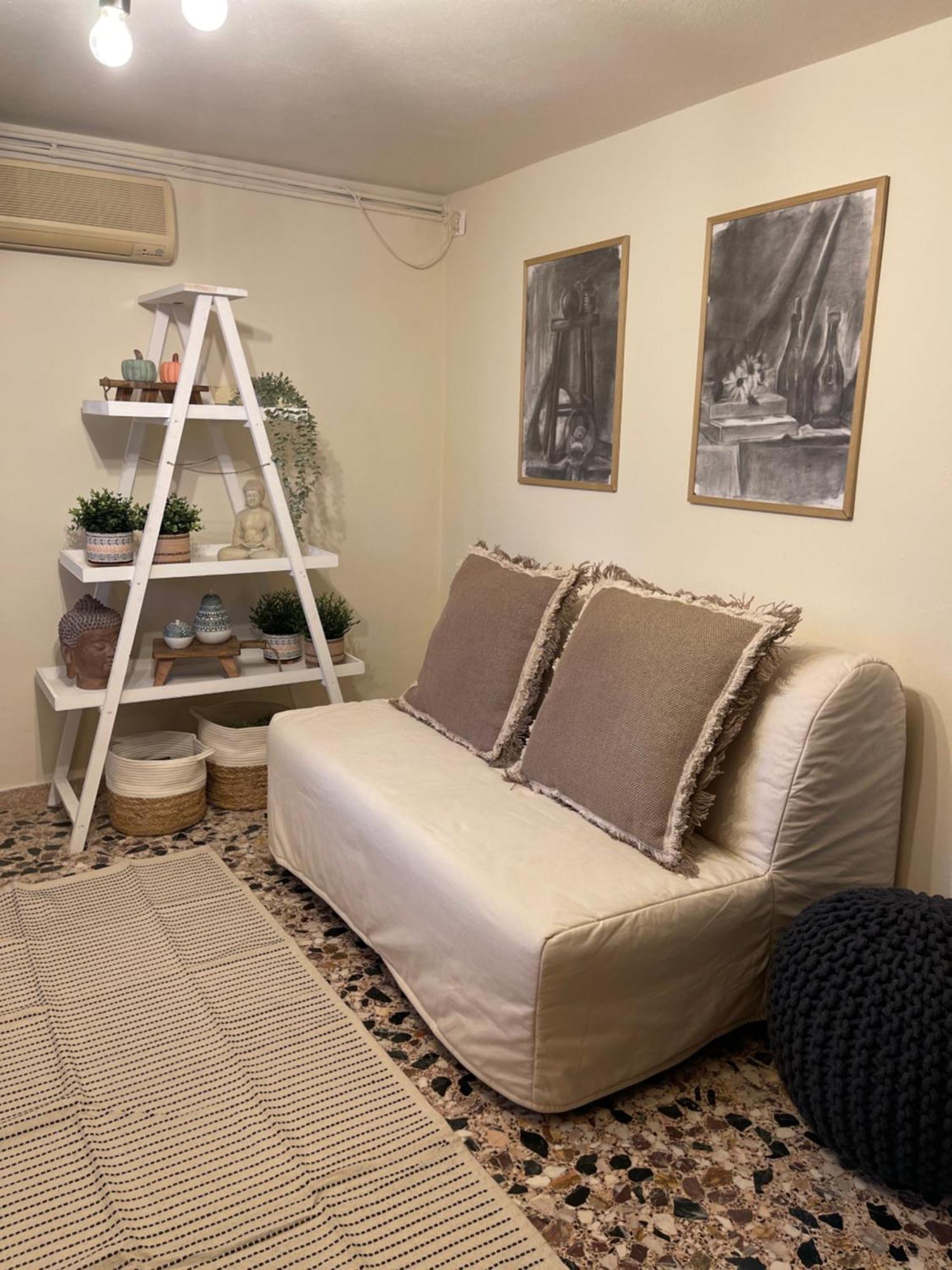 Airport Cottage House 아르테미다 외부 사진