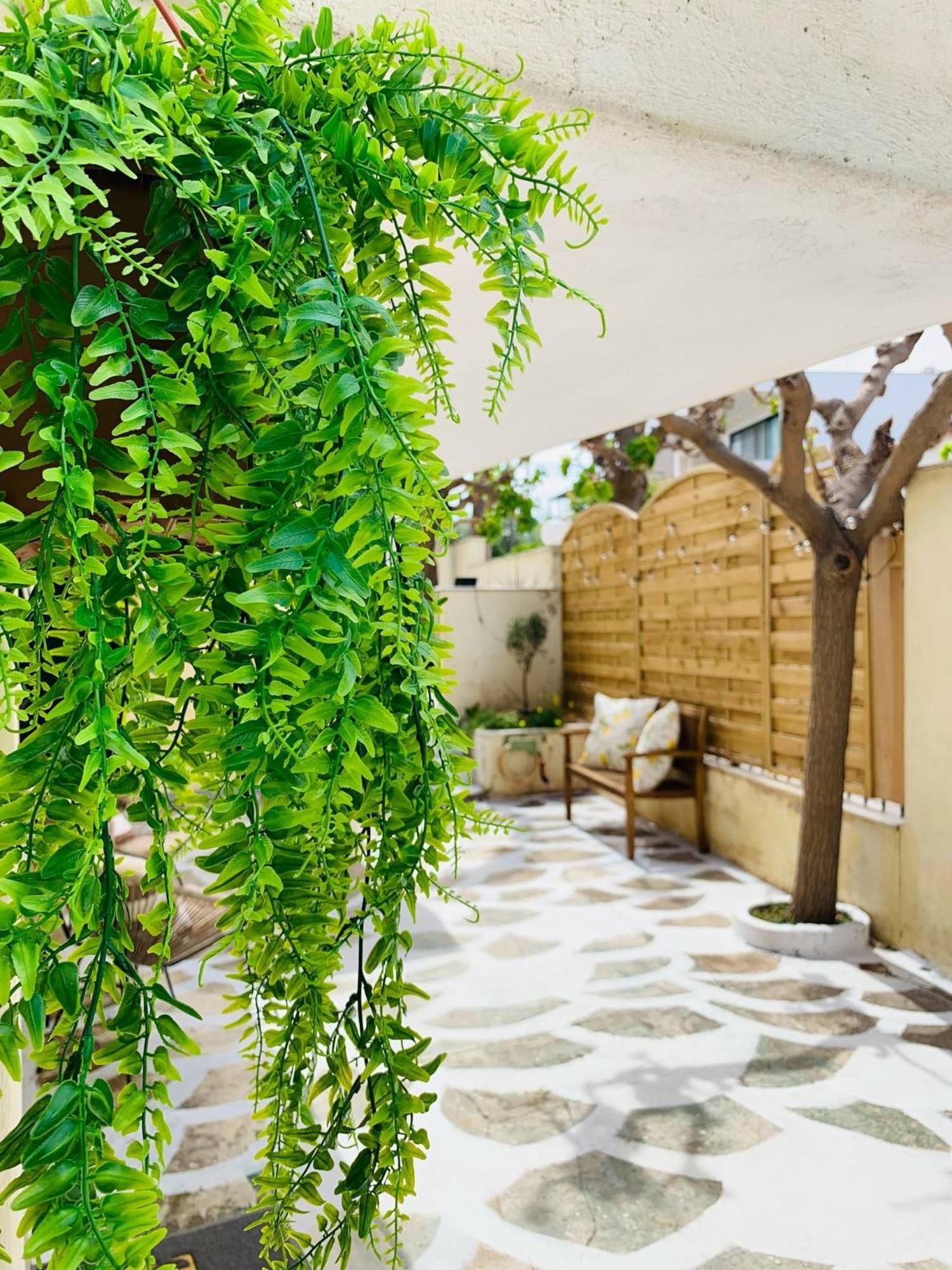 Airport Cottage House 아르테미다 외부 사진